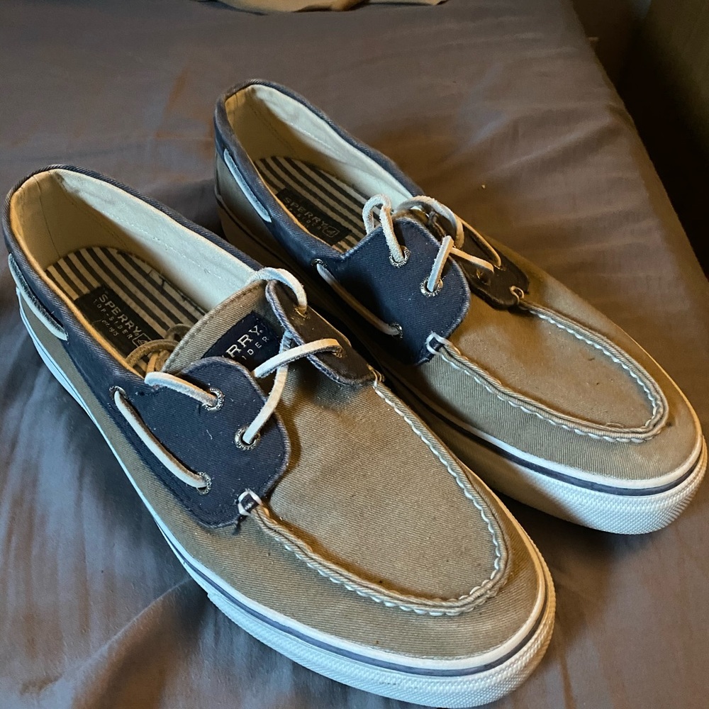 Men’s Sperrys Size 12